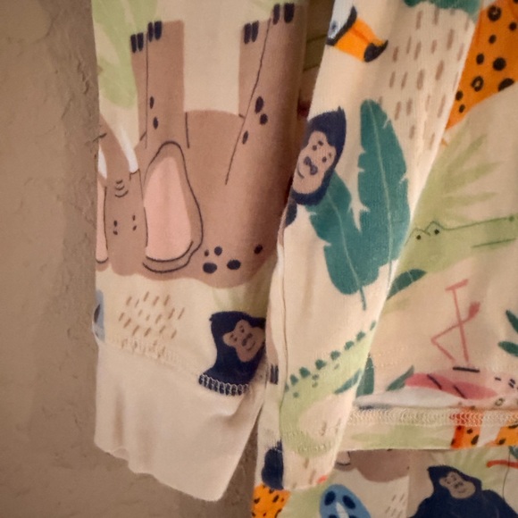 Landry's Rainforest Jungle Animal Print Pajamas Cotton Sleepwear - Picture 5 of 11